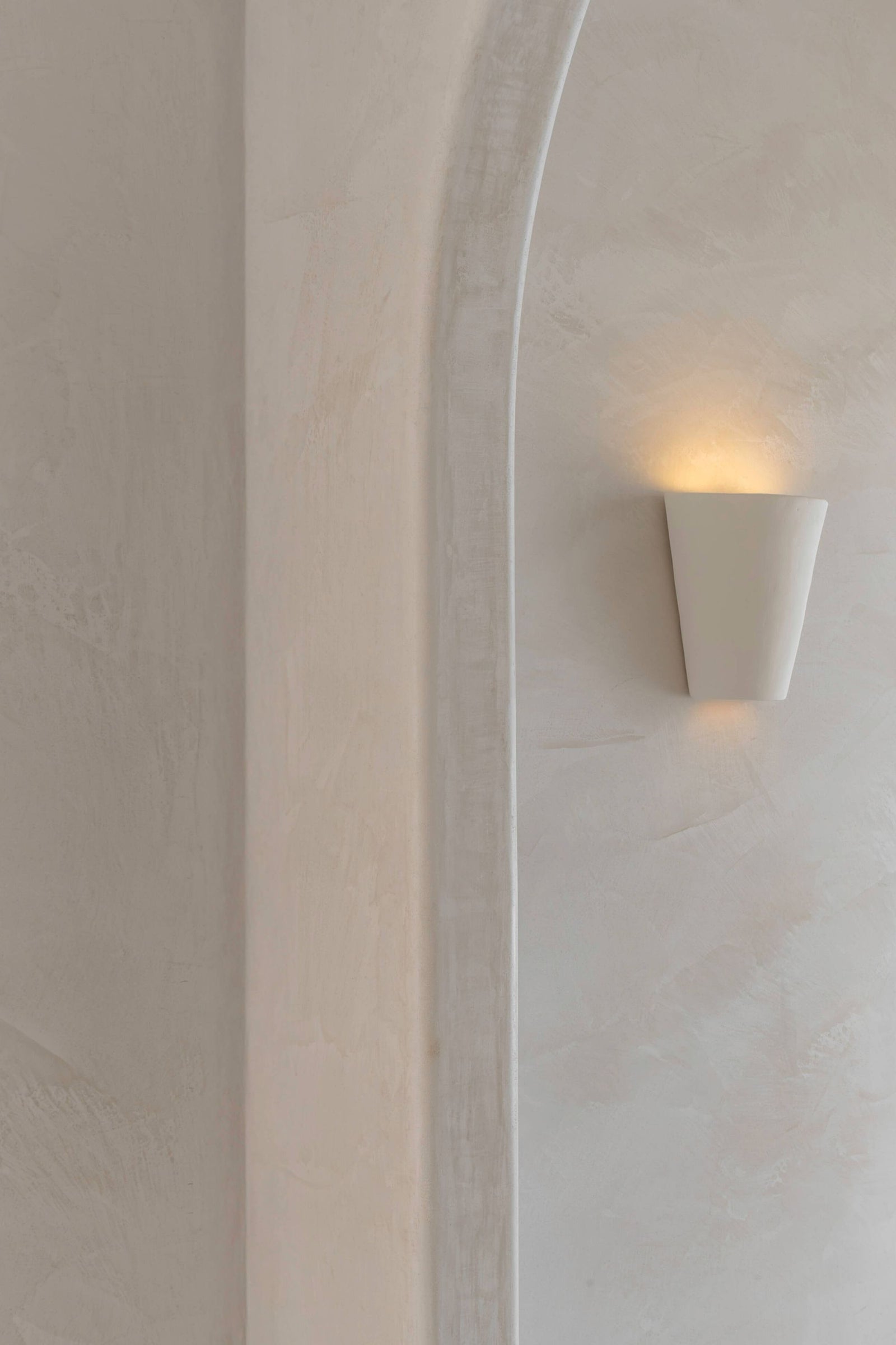 Form Clay Wall Light