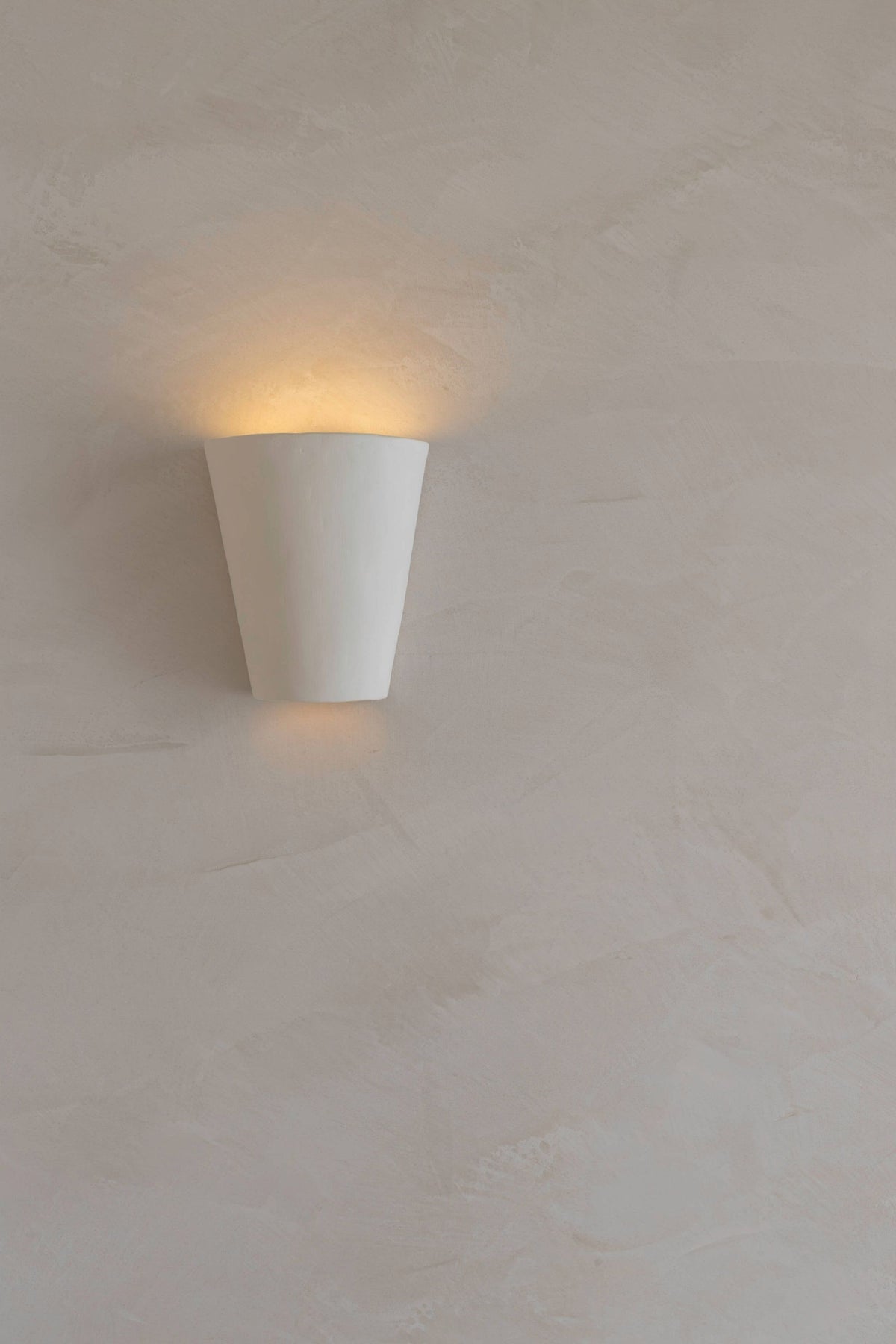 Form Clay Wall Light