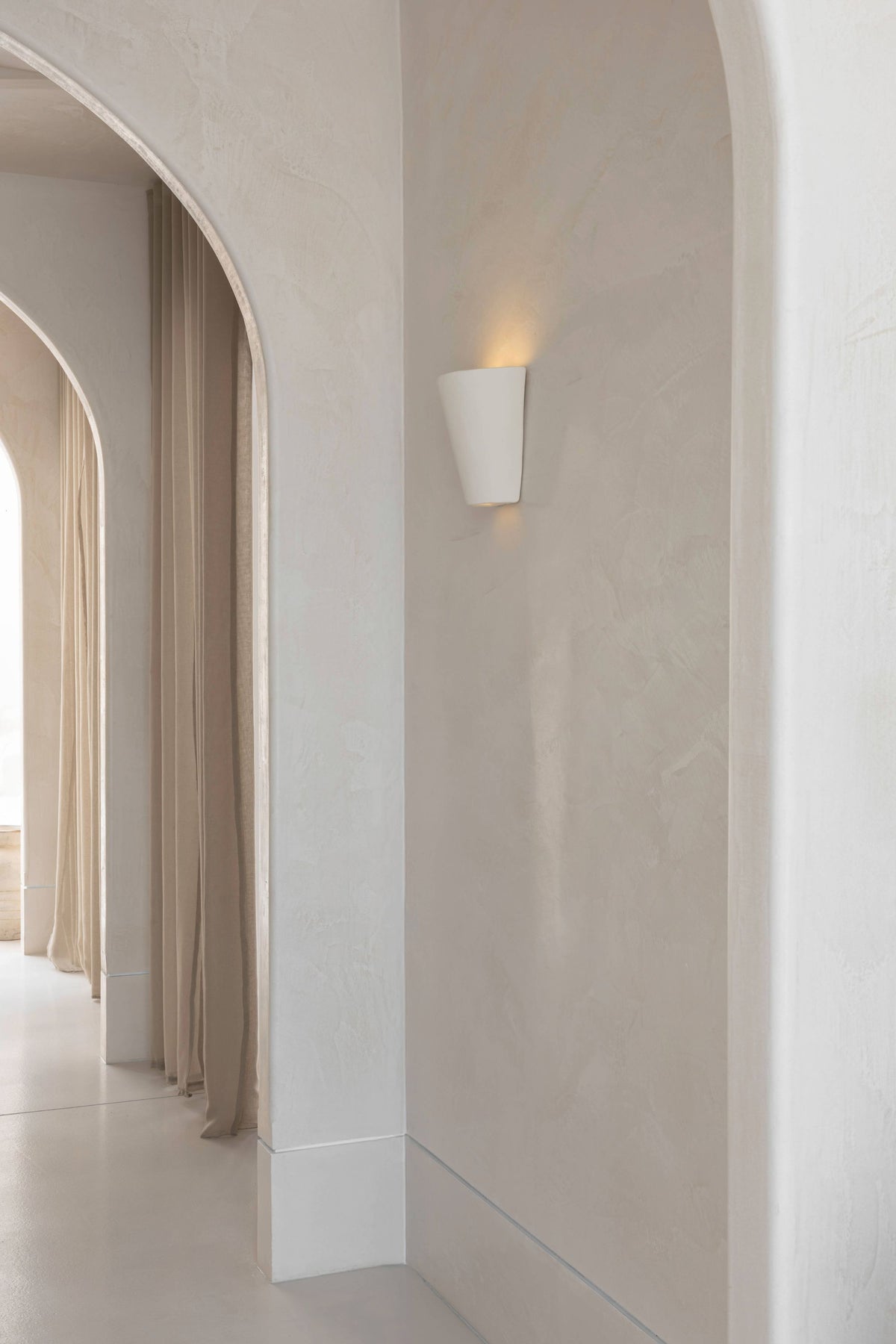 Form Clay Wall Light