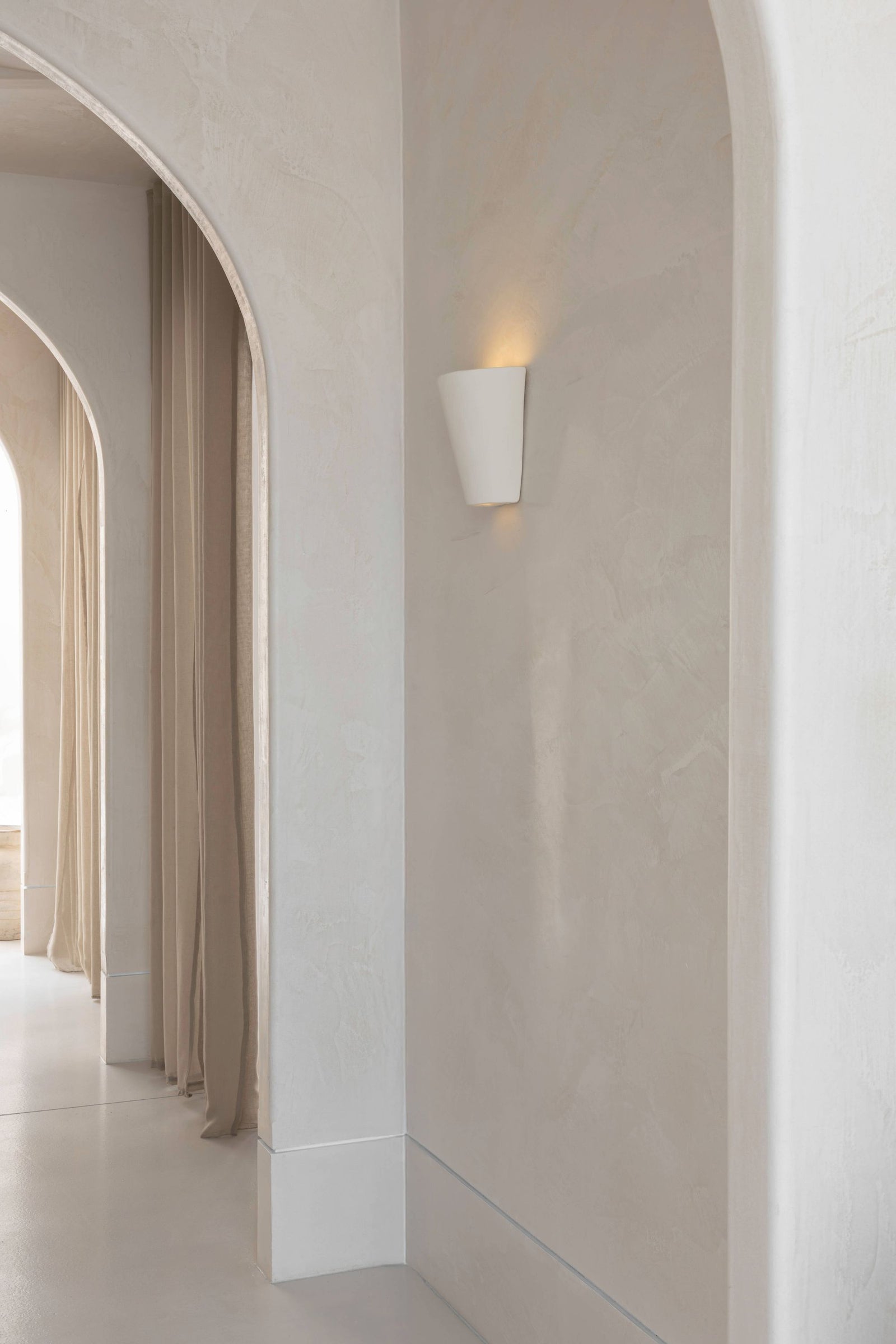 Form Clay Wall Light